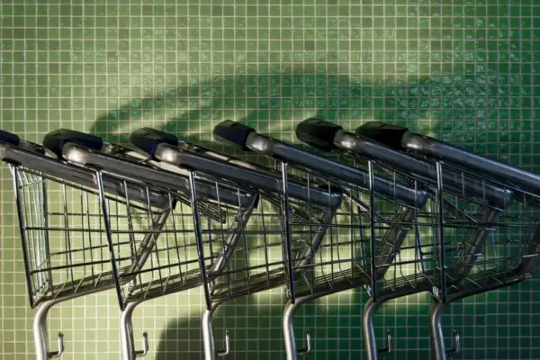 Meta apre una scuola per startup, ma il diploma lo rilasciano Walmart e Target