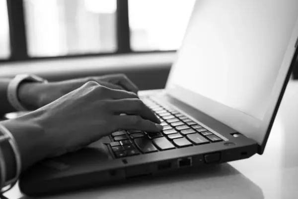 Il traffico da Google crolla e gli editori pensano di andarsene